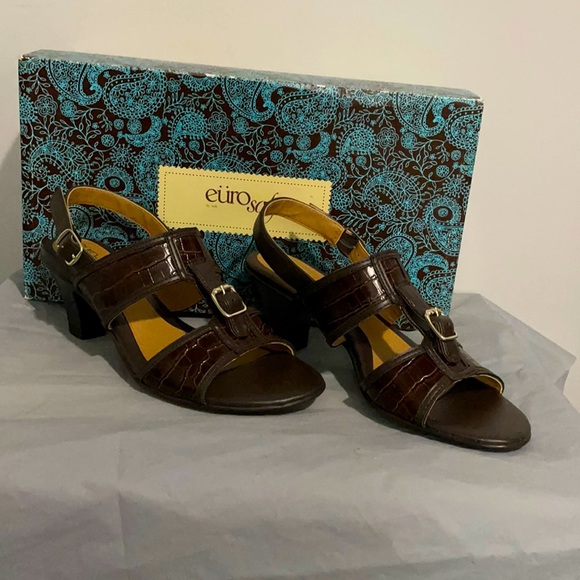 Women’s sandals - Picture 1 of 5